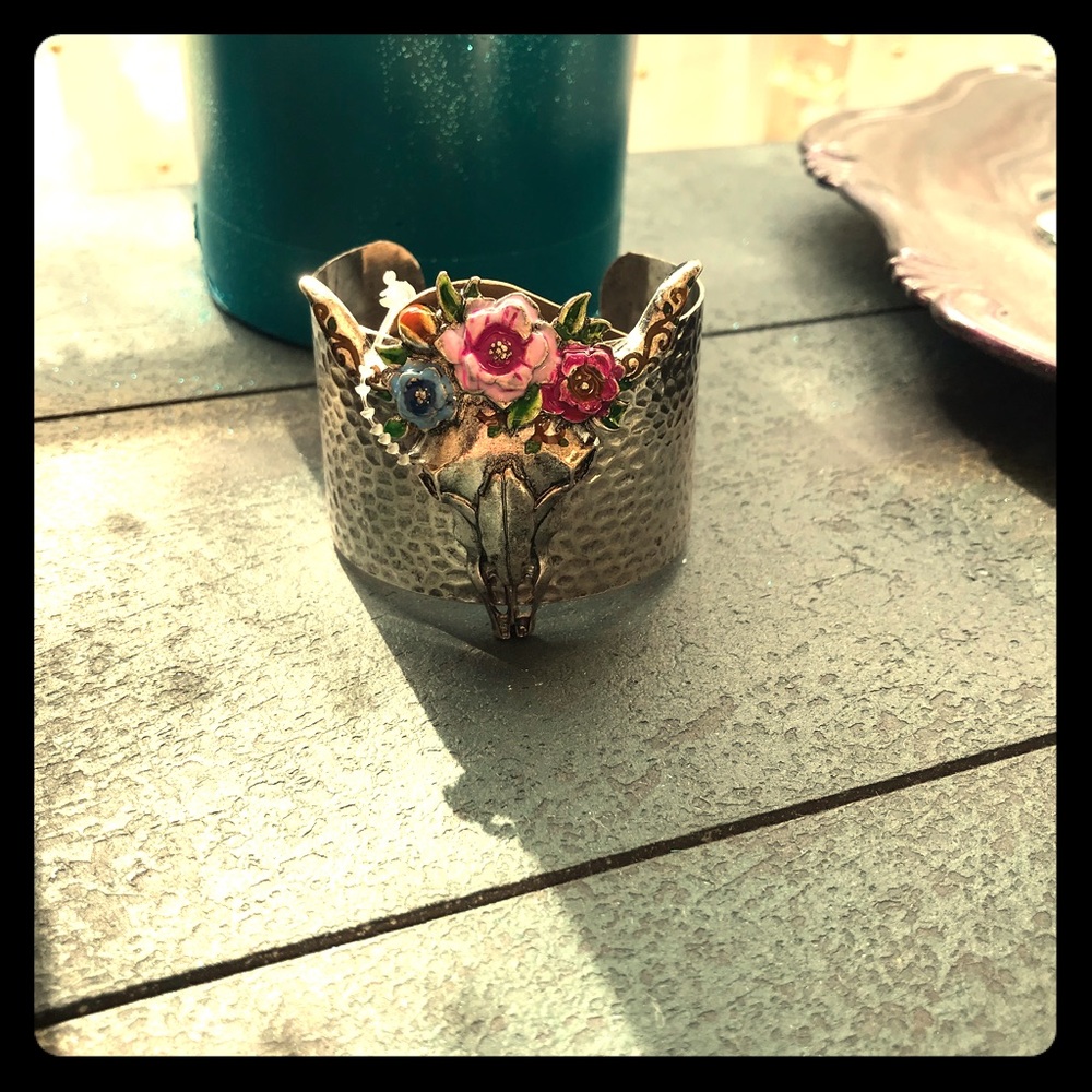 Brand new with tags -Steer Cuff